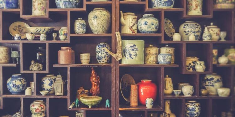How Your Dinner Table Can Beat a Fancy Restaurant Table with Porcelain Crockery?