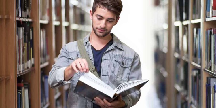 5 Great Books Every Student Must Read